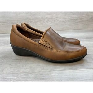 ECCO Women's Tan Brown Leather Slip On Loafers Wedge 9.5 Comfort Shoes